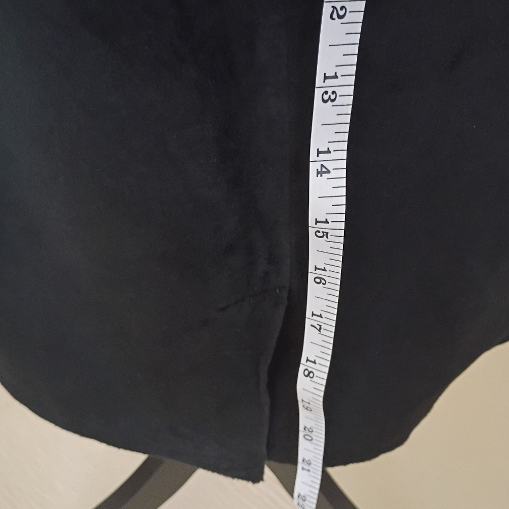 Christopher Black Velvet Pencil Skirt - Picture 4 of 6
